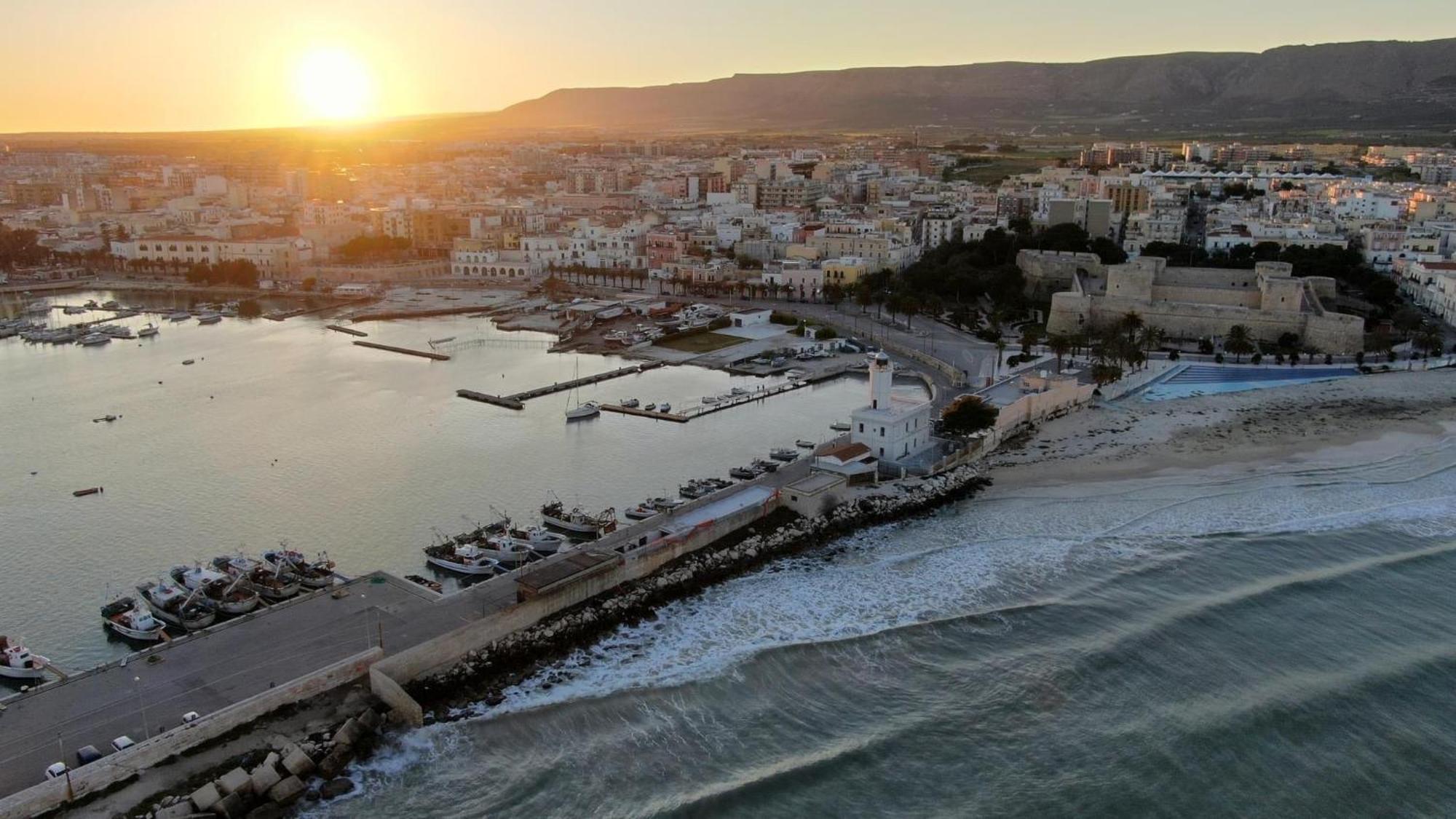 Aparthotel Ca Del Centro Manfredonia Zewnętrze zdjęcie