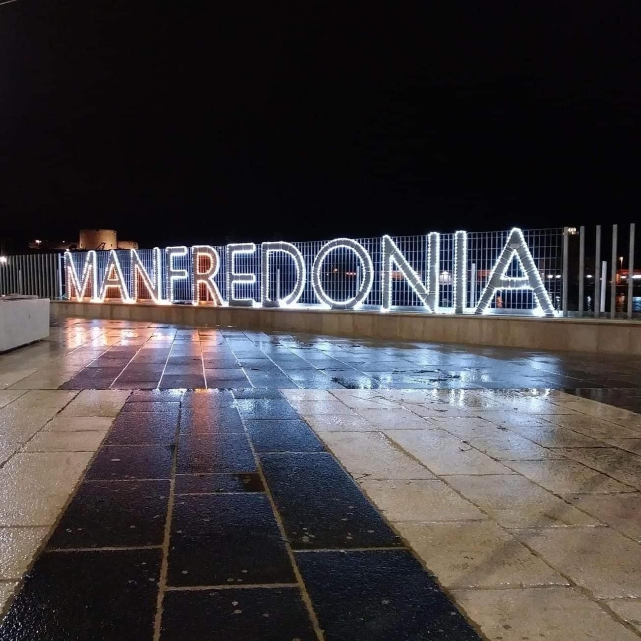 Aparthotel Ca Del Centro Manfredonia Zewnętrze zdjęcie