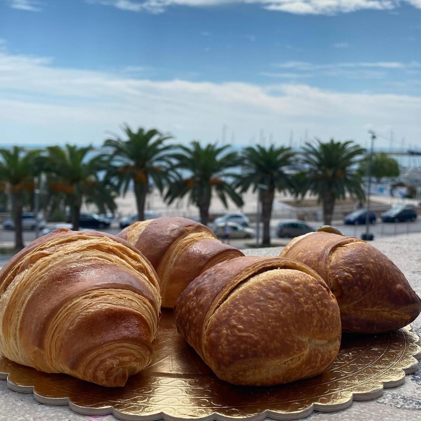 Aparthotel Ca Del Centro Manfredonia Zewnętrze zdjęcie